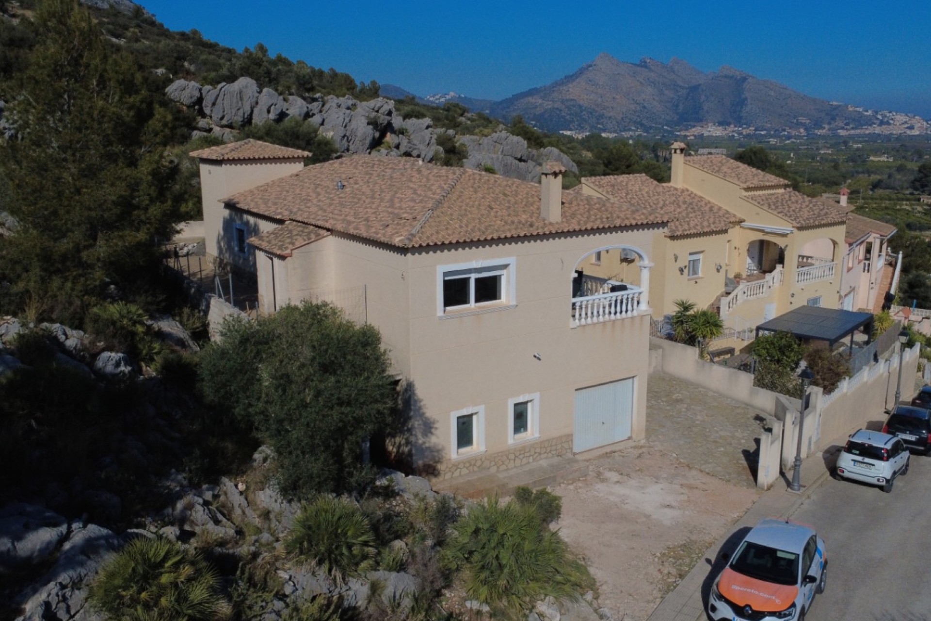 Zu verkaufen - Villa -
Tormos