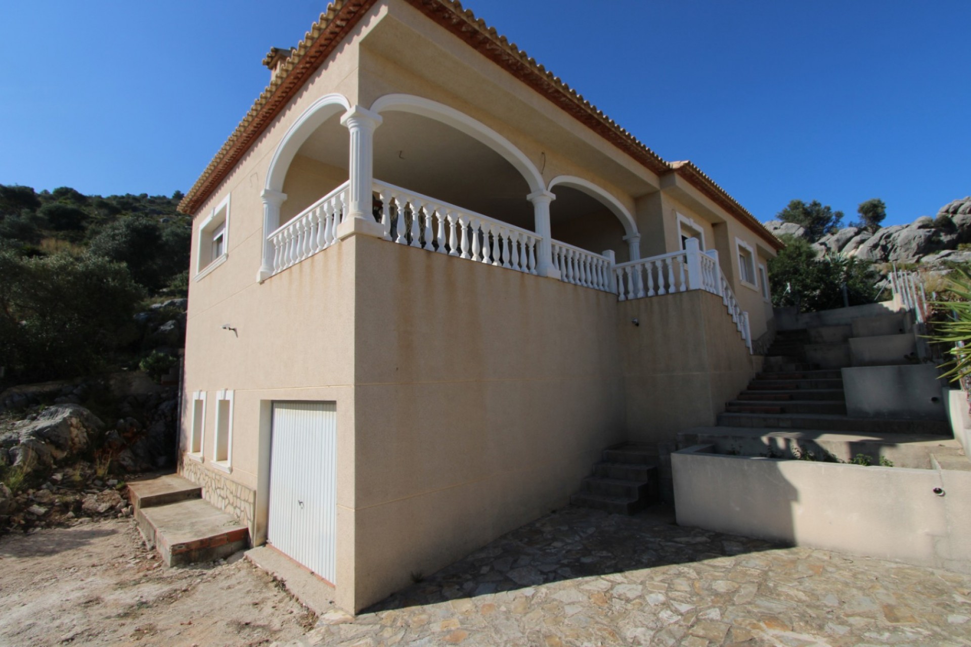 Zu verkaufen - Villa -
Tormos