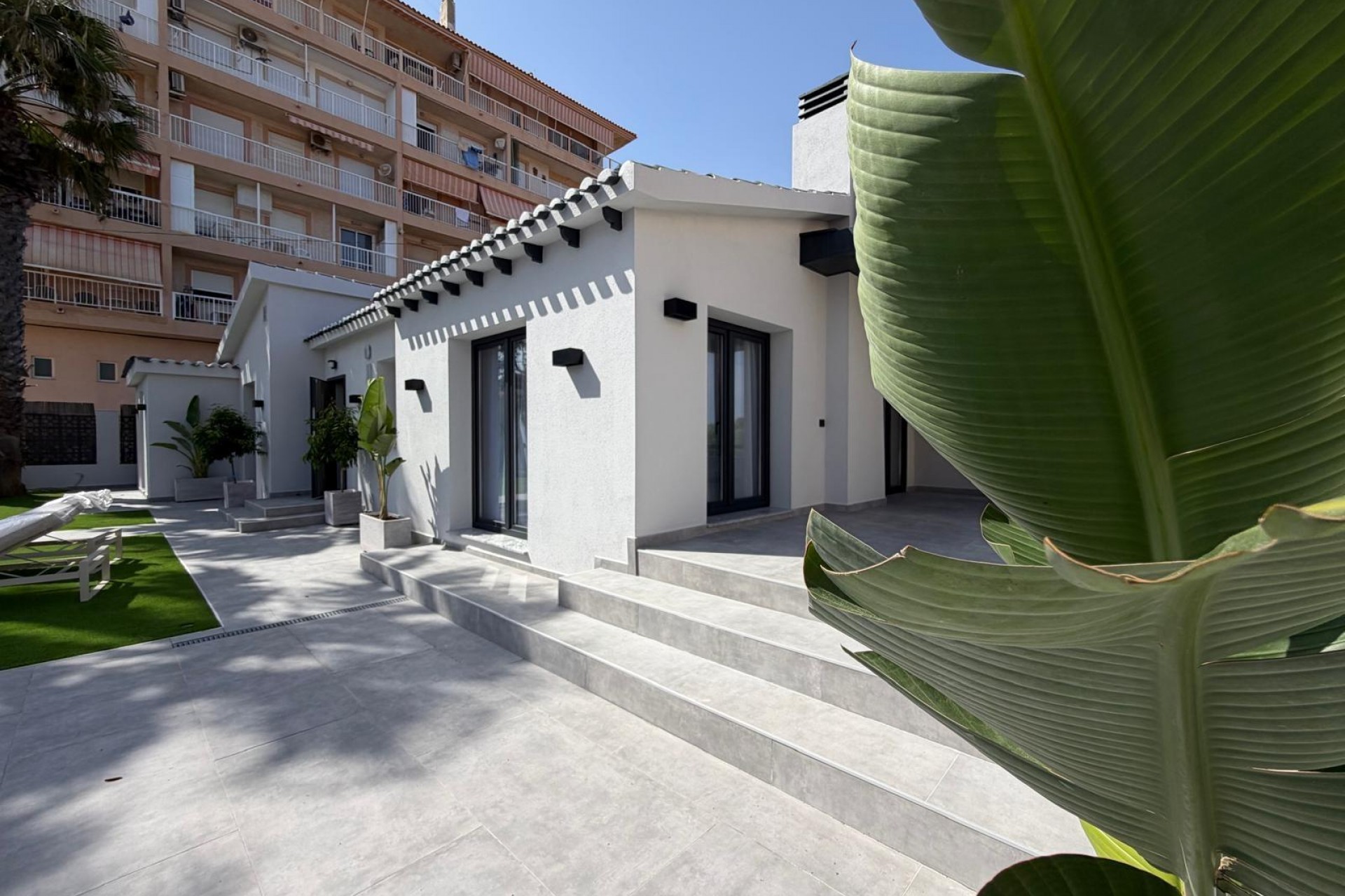 Zu verkaufen - Villa -
Torrevieja - Punta Prima