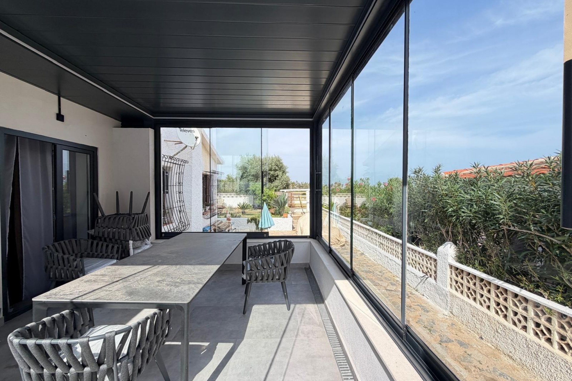 Zu verkaufen - Villa -
Torrevieja - Punta Prima