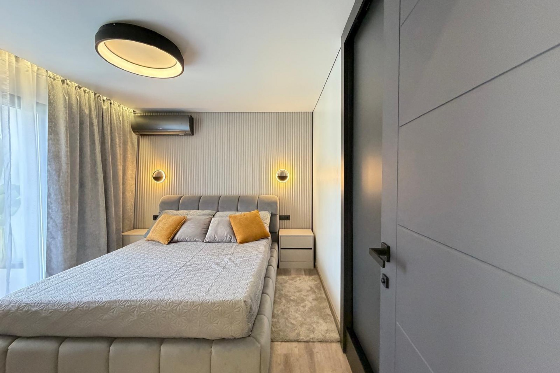 Zu verkaufen - Villa -
Torrevieja - Punta Prima