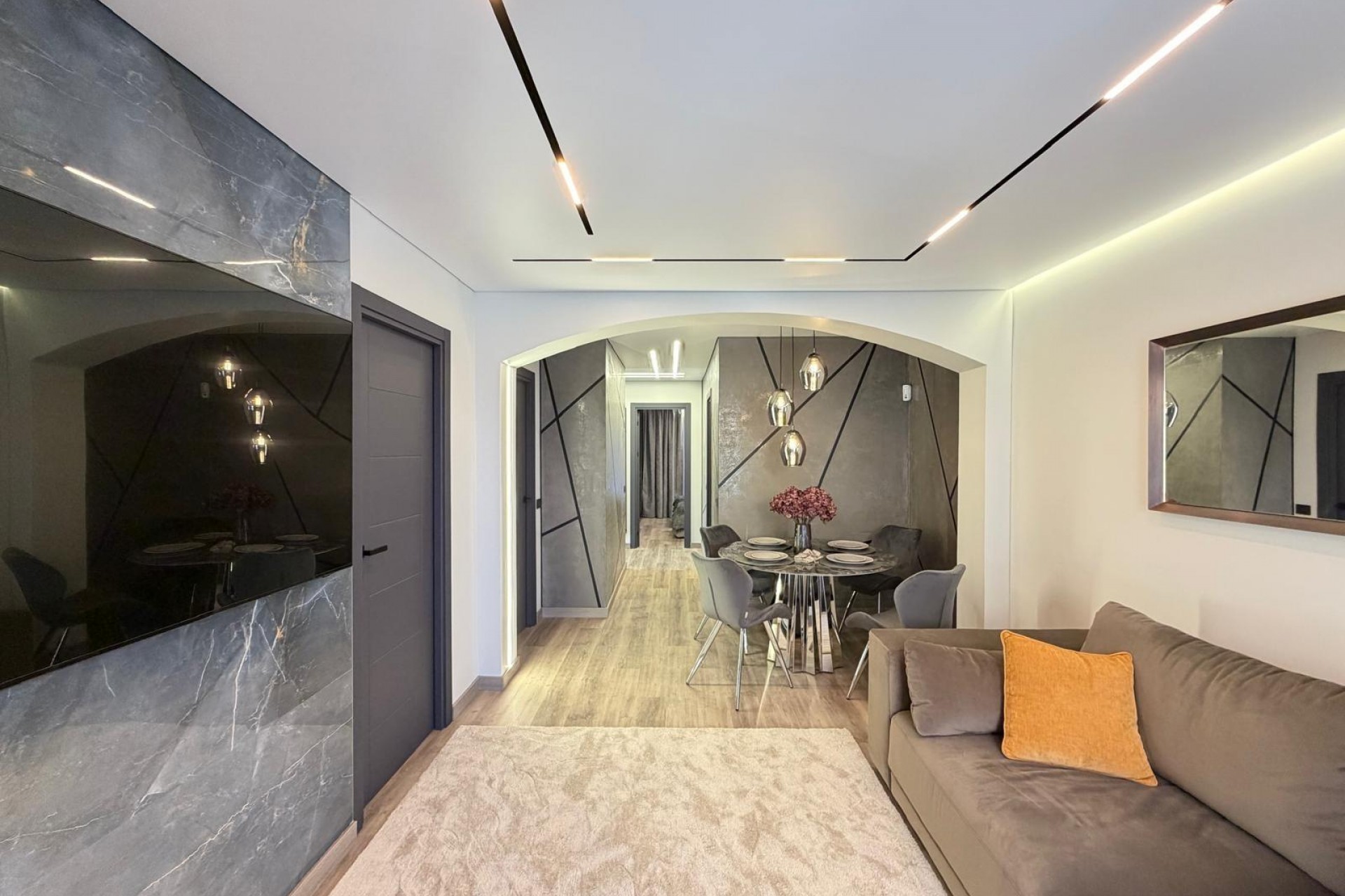 Zu verkaufen - Villa -
Torrevieja - Punta Prima